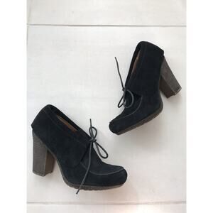 Nine West Suede Snow Drift Lug Sole Lace Up Booties Black